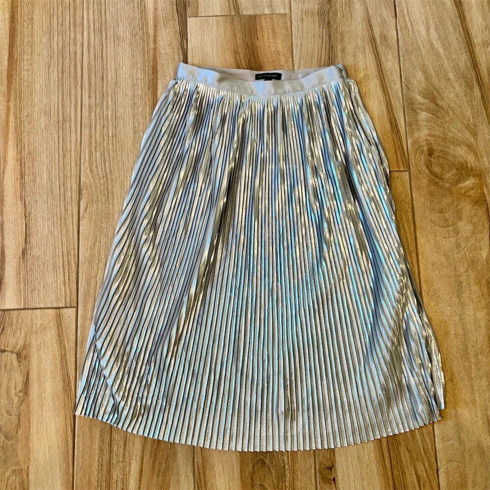 Banana Republic Skirt Womens Size 6 Silver Metallic Pleated Midi Lined